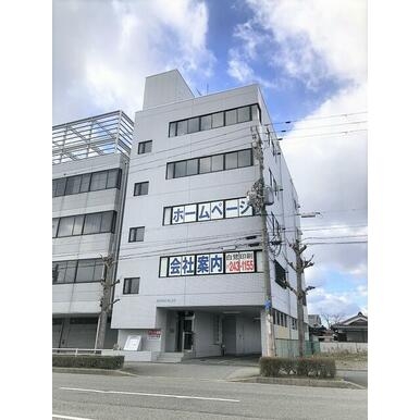 亀山（48.4坪）の店舗物件画像 外観・内観1