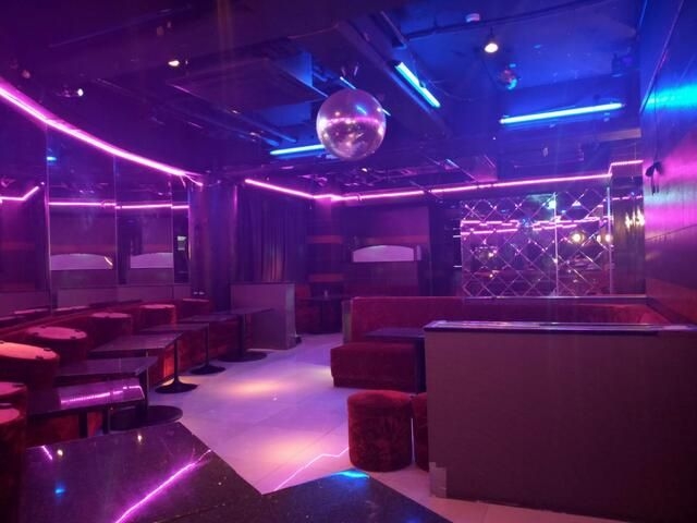 竹ノ塚（27.74坪）の店舗物件画像 外観・内観1