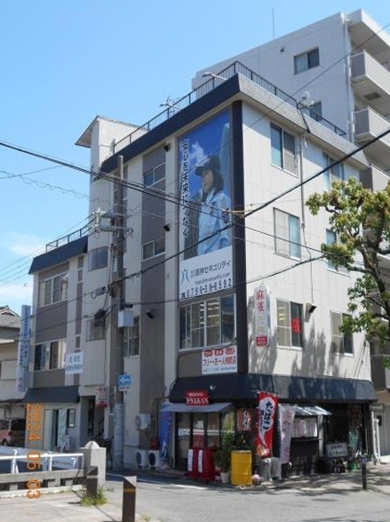 西宮（15.12坪）の店舗物件画像 外観・内観1