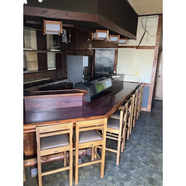 岡崎（21.18坪）の店舗物件画像 外観・内観1