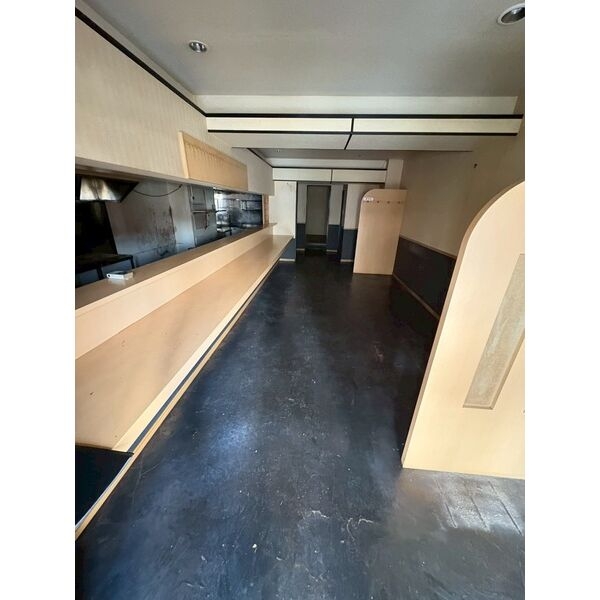 岩塚（18.45坪）の店舗物件画像 外観・内観1