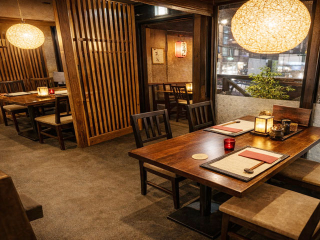 池袋（17坪）の店舗物件画像 外観・内観1