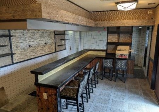 近鉄八尾（9.76坪）の店舗物件画像 外観・内観1