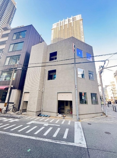 中津（6.77坪）の店舗物件画像 外観・内観1