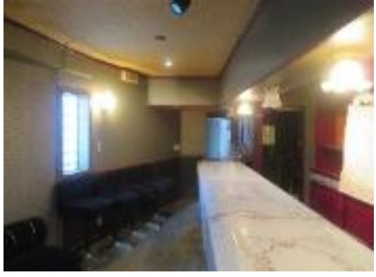 高砂（10.9坪）の店舗物件画像 外観・内観1