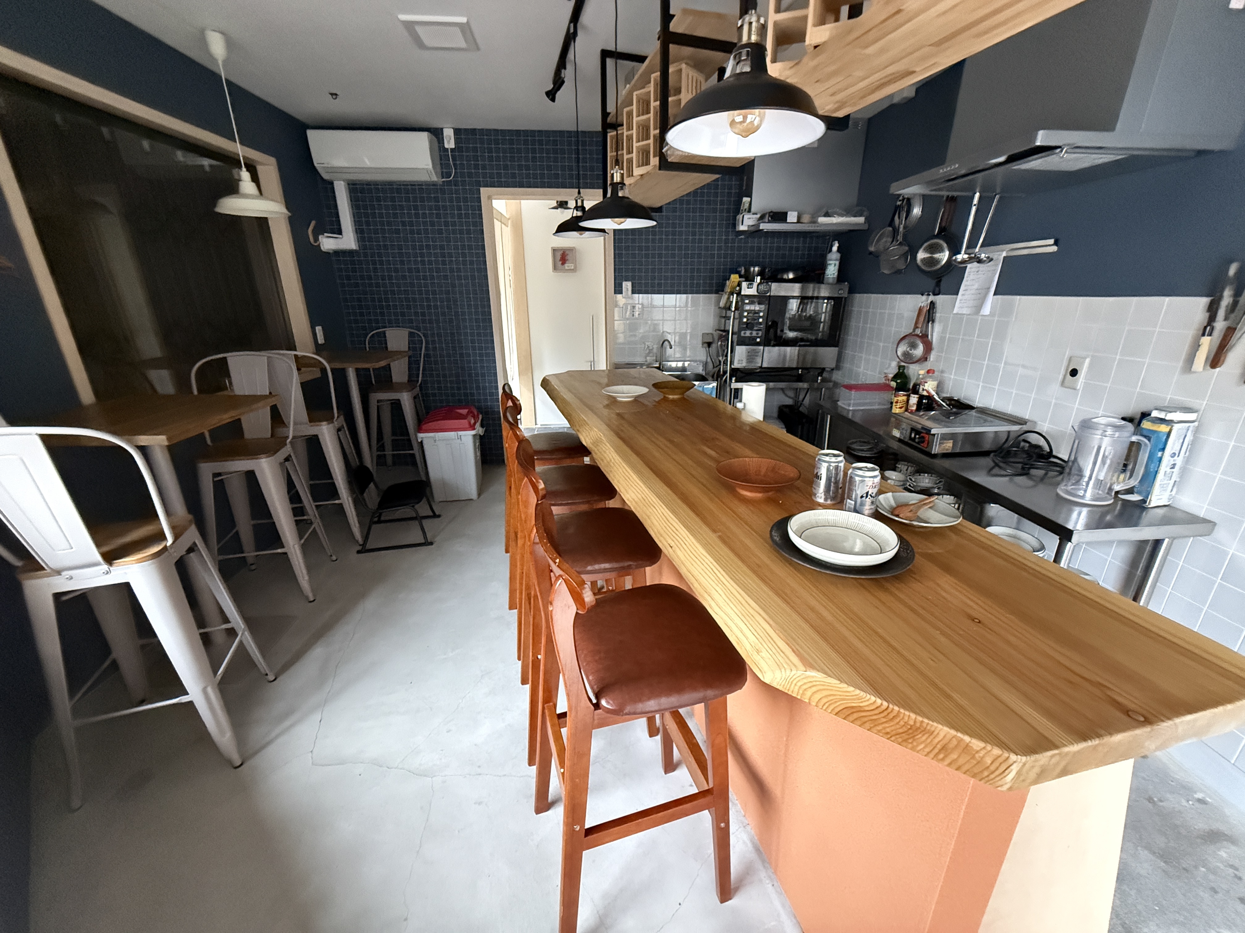 鶴橋（7.56坪）の店舗物件画像 外観・内観1