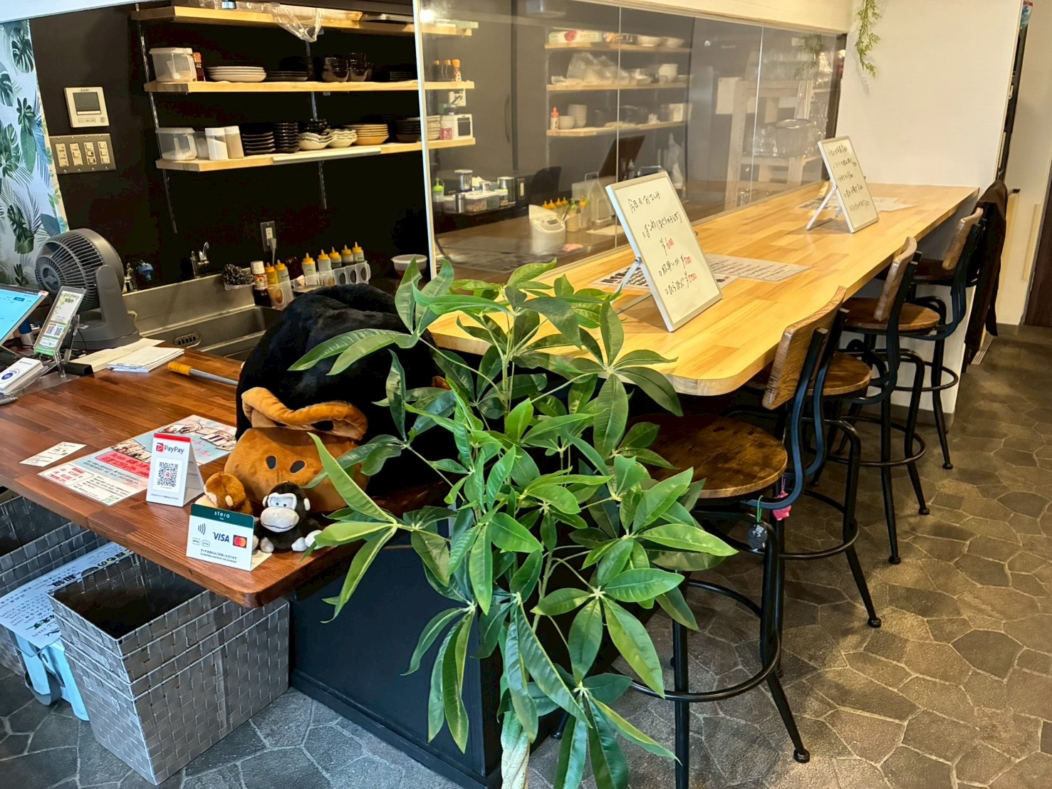 河内永和（19.2坪）の店舗物件画像 外観・内観1