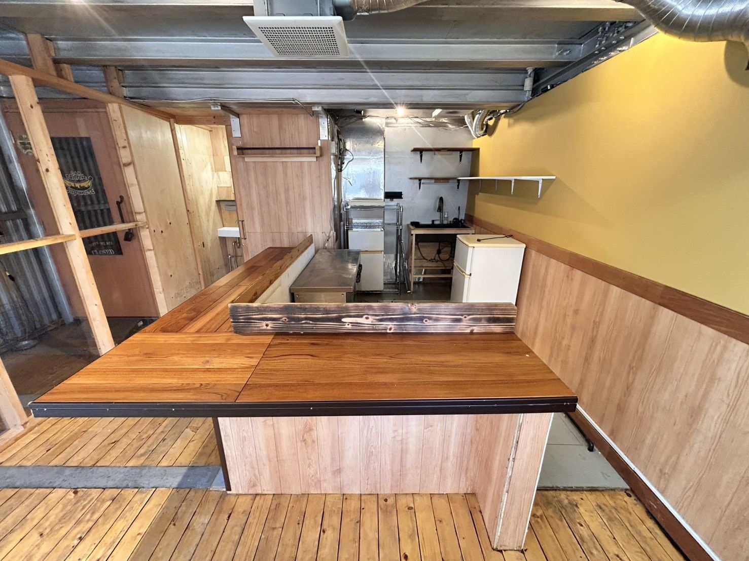 西鉄平尾（7.26坪）の店舗物件画像 外観・内観1