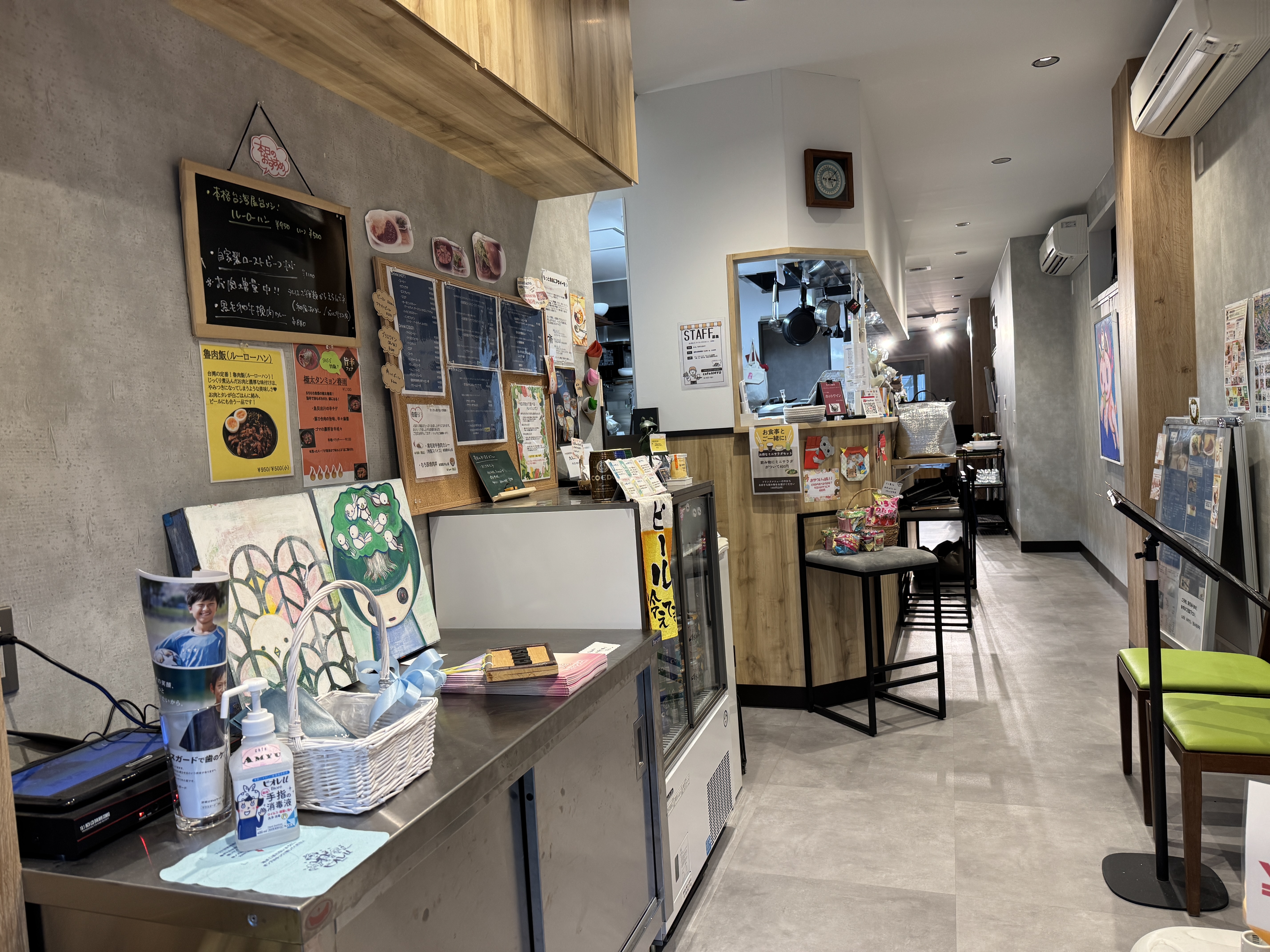 荒川遊園地前（17.8坪）の店舗物件画像 外観・内観1