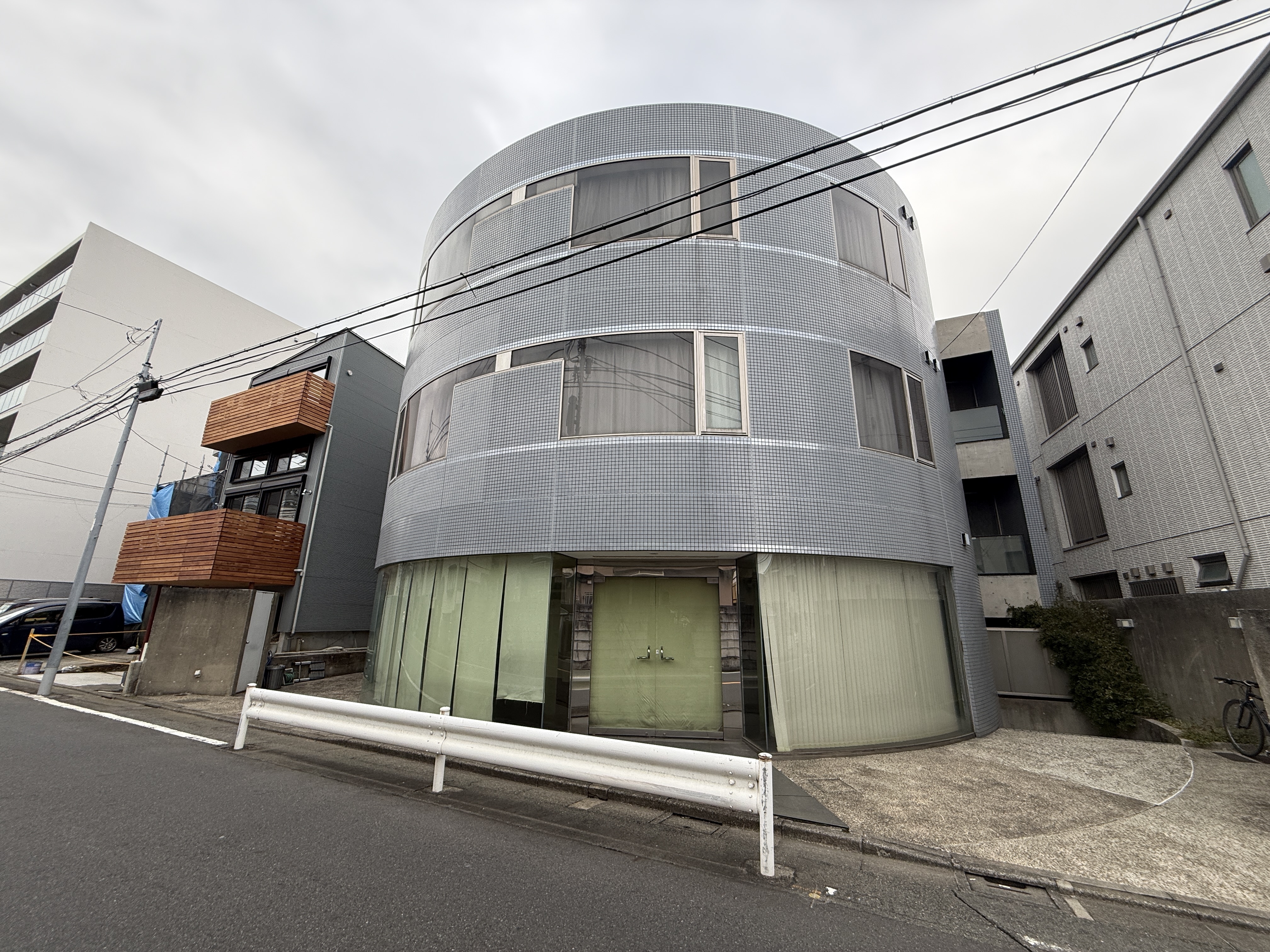 雪が谷大塚（19.81坪）の店舗物件画像 外観・内観1