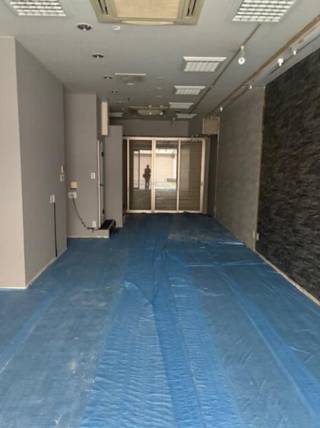 駒ヶ林（13.61坪）の店舗物件画像 外観・内観1