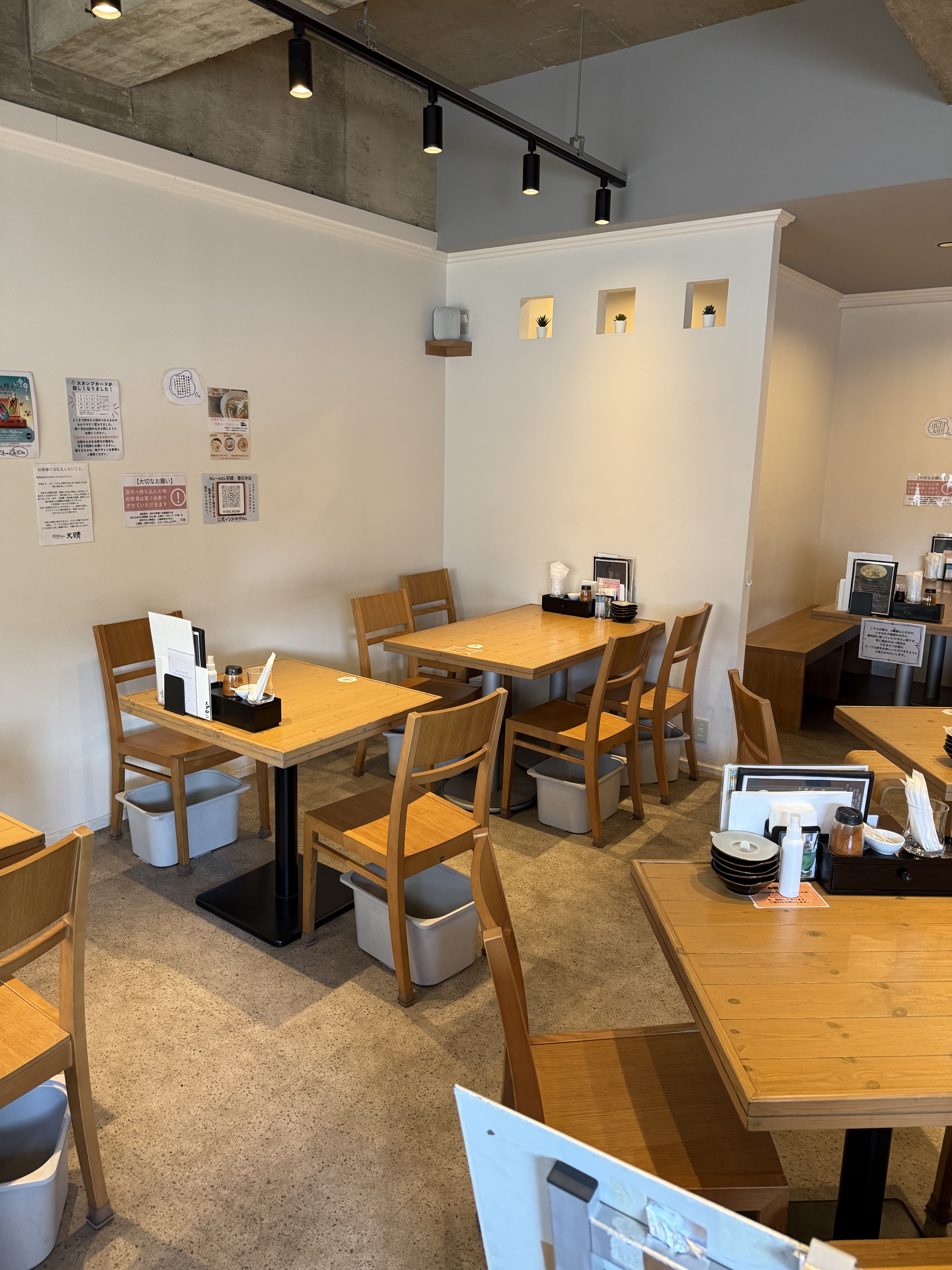 高蔵寺（15.24坪）の店舗物件画像 外観・内観1