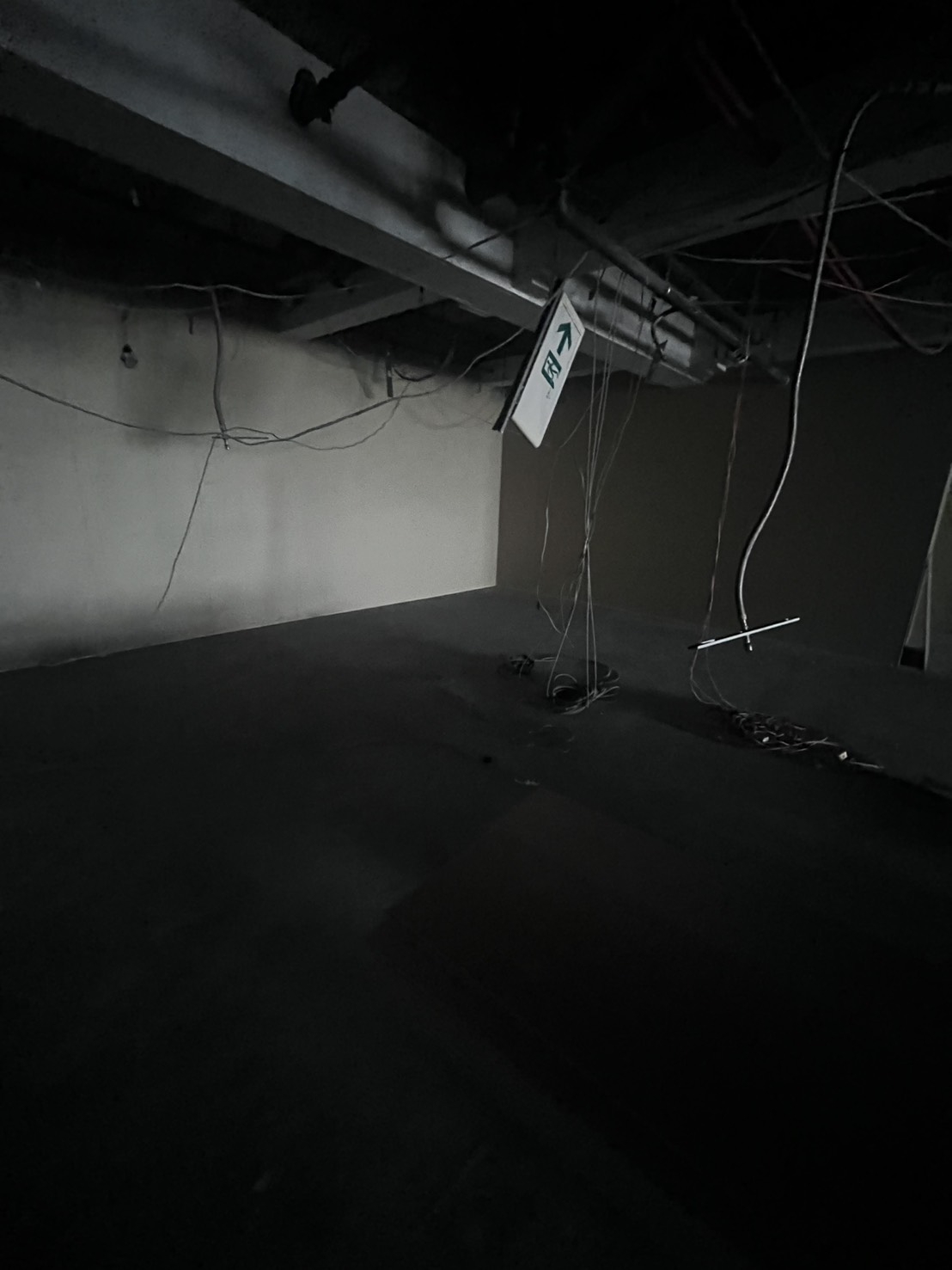 堺東（103.93坪）の店舗物件画像 外観・内観1