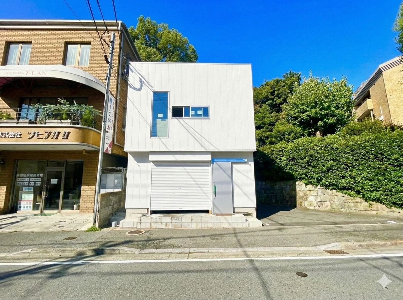 桜坂（5.88坪）の店舗物件画像 外観・内観1