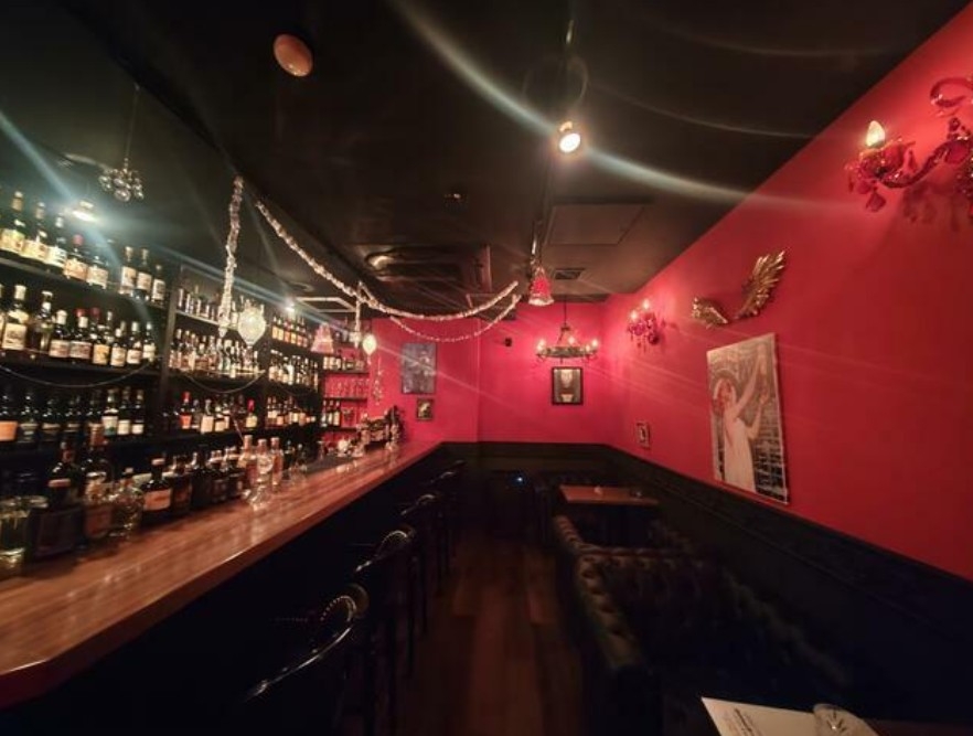 六本木（12.08坪）の店舗物件画像 外観・内観1