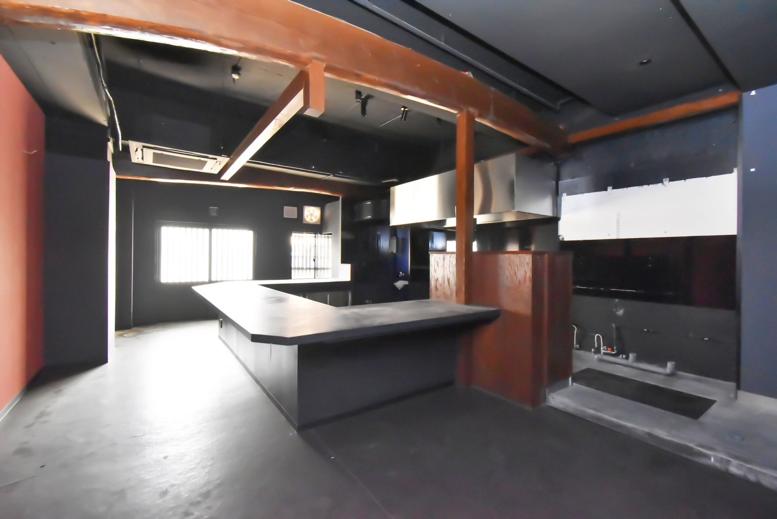 二日市（17.99坪）の店舗物件画像 外観・内観1