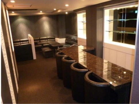 三ノ宮（26坪）の店舗物件画像 外観・内観1