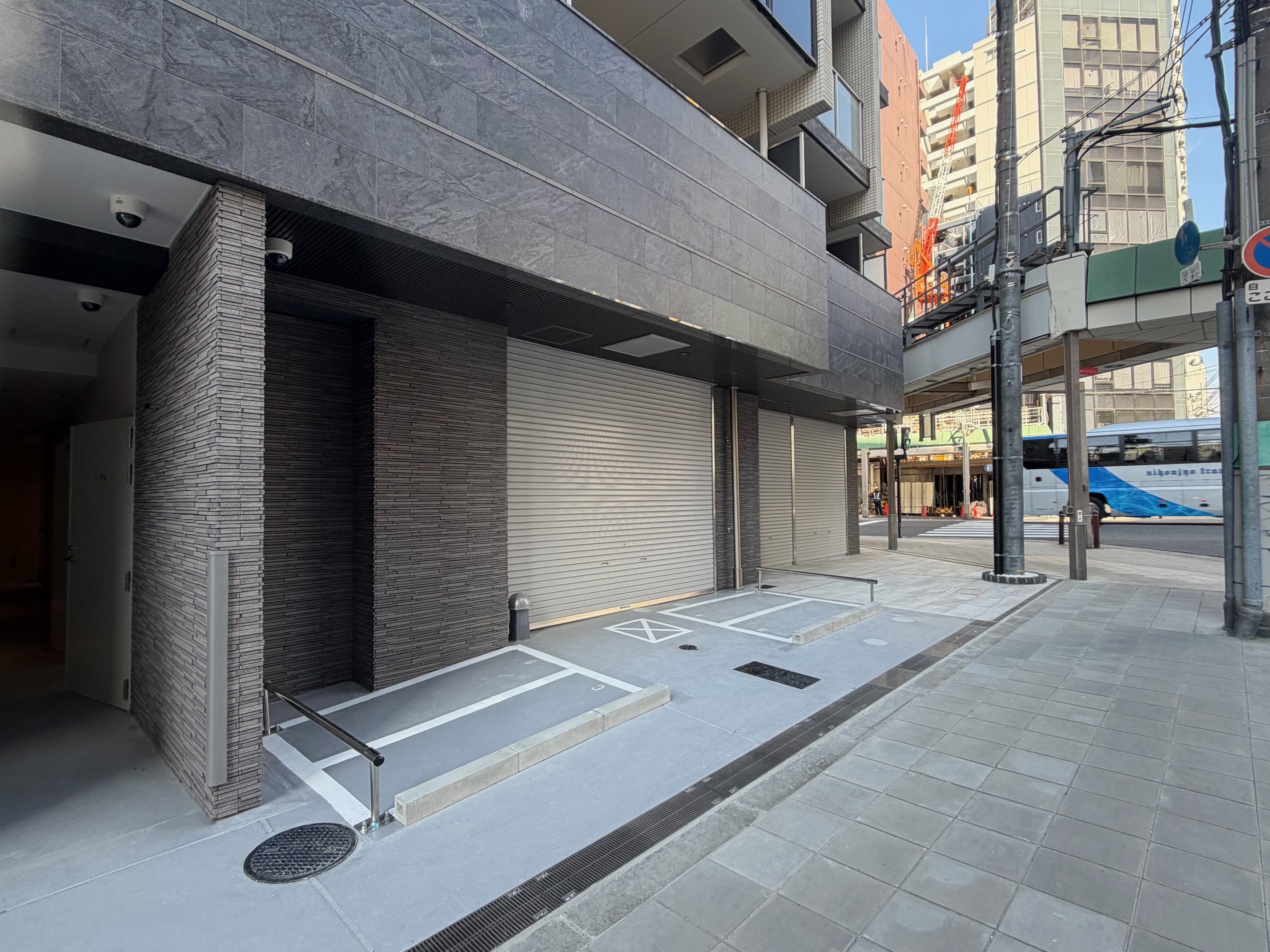 松屋町（28.38坪）の店舗物件画像 外観・内観1