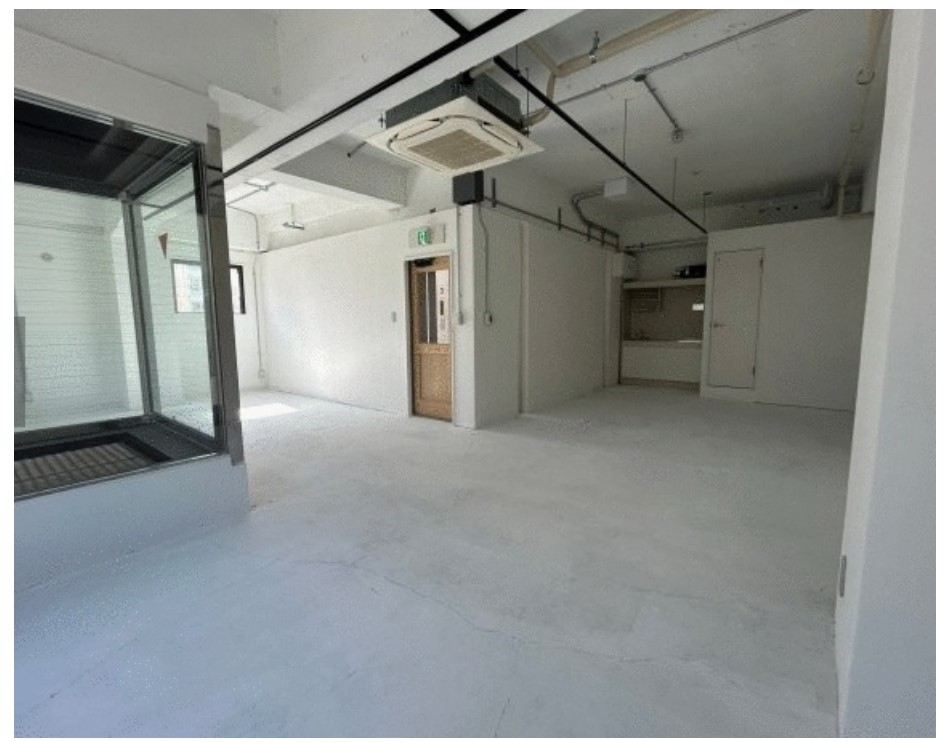 県庁前（14.8坪）の店舗物件画像 外観・内観1