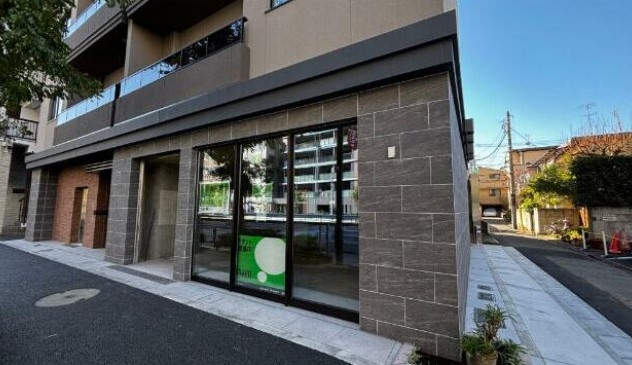 目黒（18.31坪）の店舗物件画像 外観・内観1
