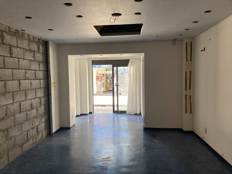 浅草橋（10坪）の店舗物件画像 外観・内観1