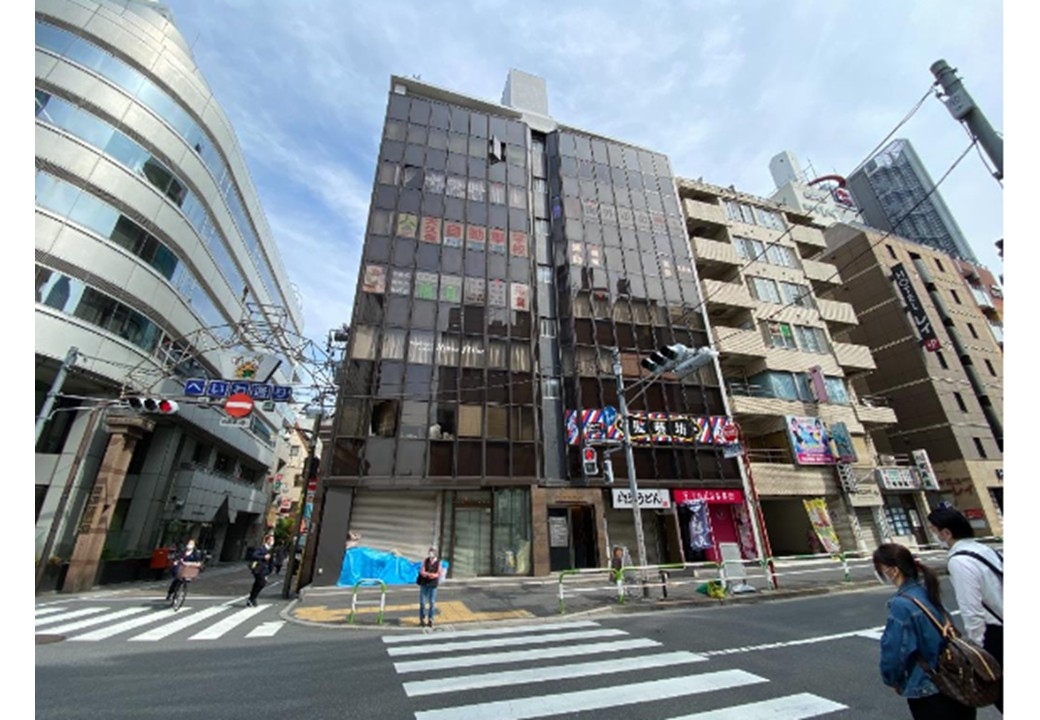 池袋（15.17坪）の店舗物件画像 外観・内観1