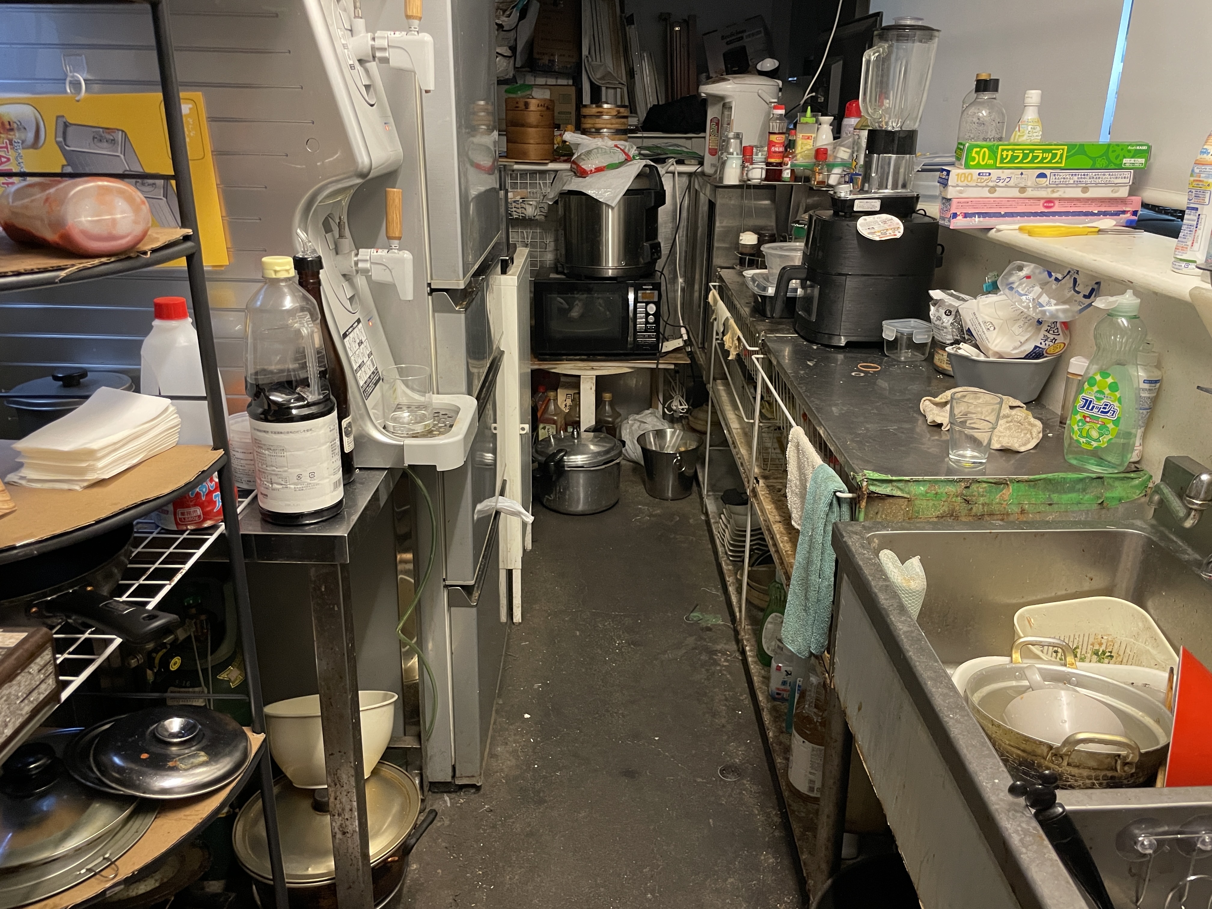 五反野（18.84坪）の店舗物件画像 外観・内観1