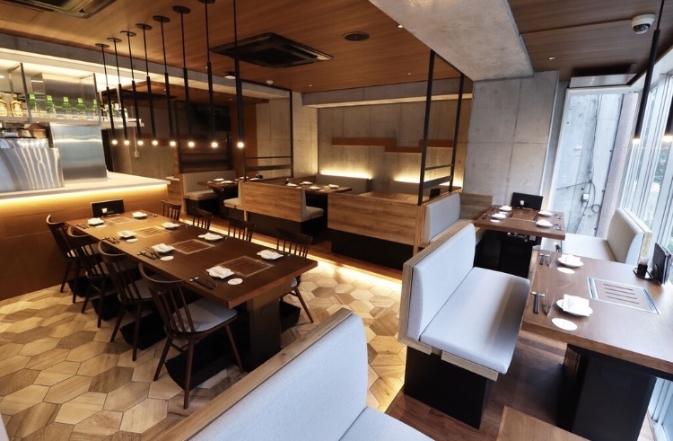 神保町（37.94坪）の店舗物件画像 外観・内観1