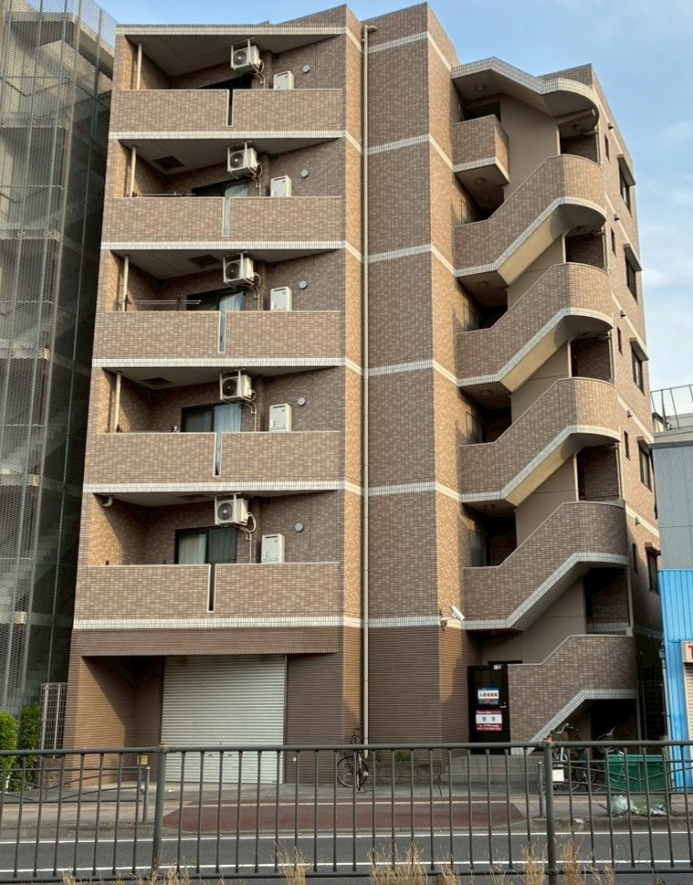 子安（16.44坪）の店舗物件画像 外観・内観1