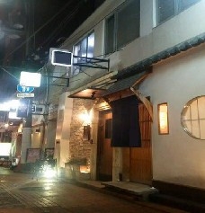 三宮（16坪）の店舗物件画像 外観・内観1