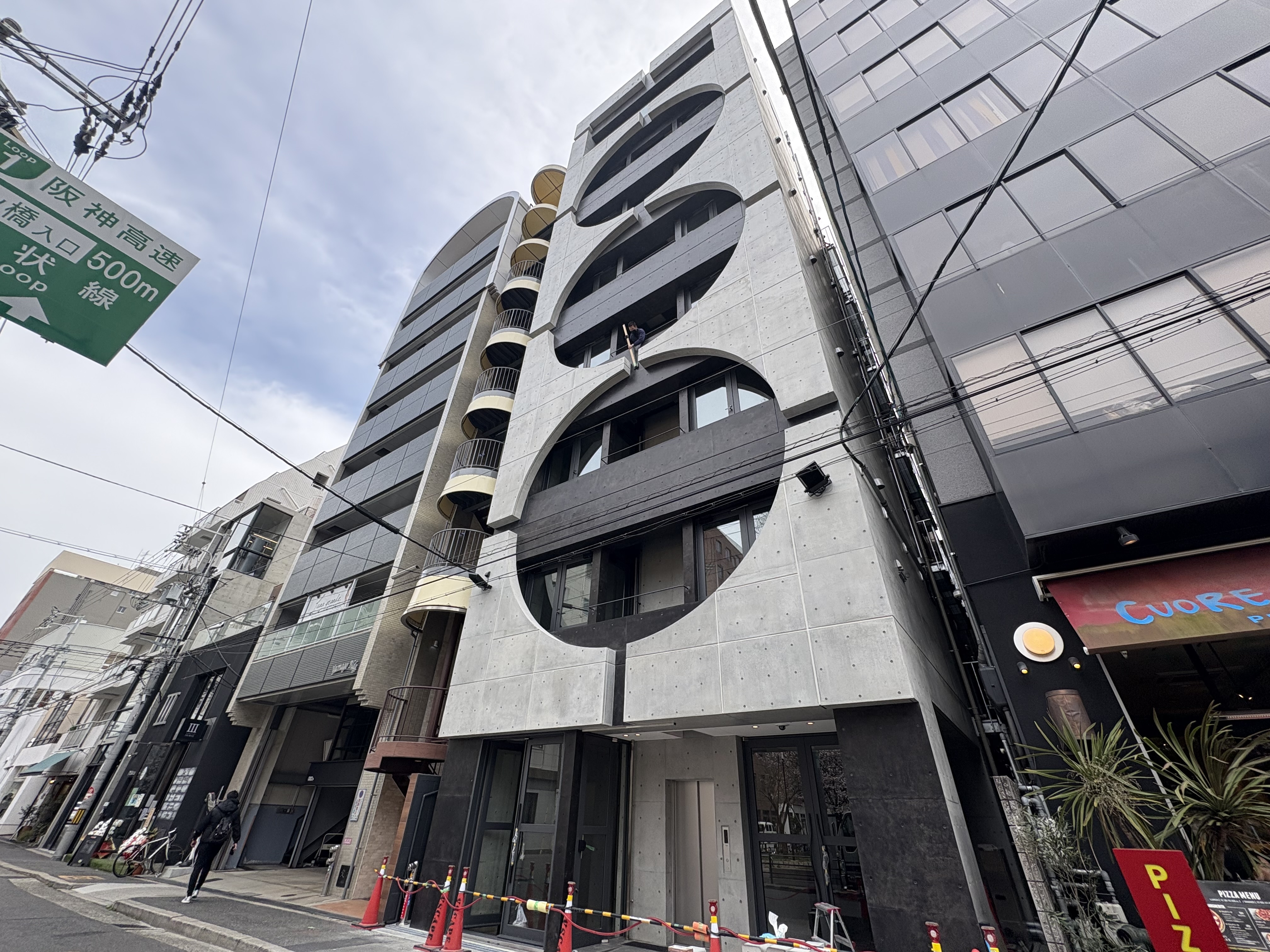 四ツ橋（17.86坪）の店舗物件画像 外観・内観1