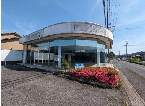 香呂（47.79坪）の店舗物件画像 外観・内観1