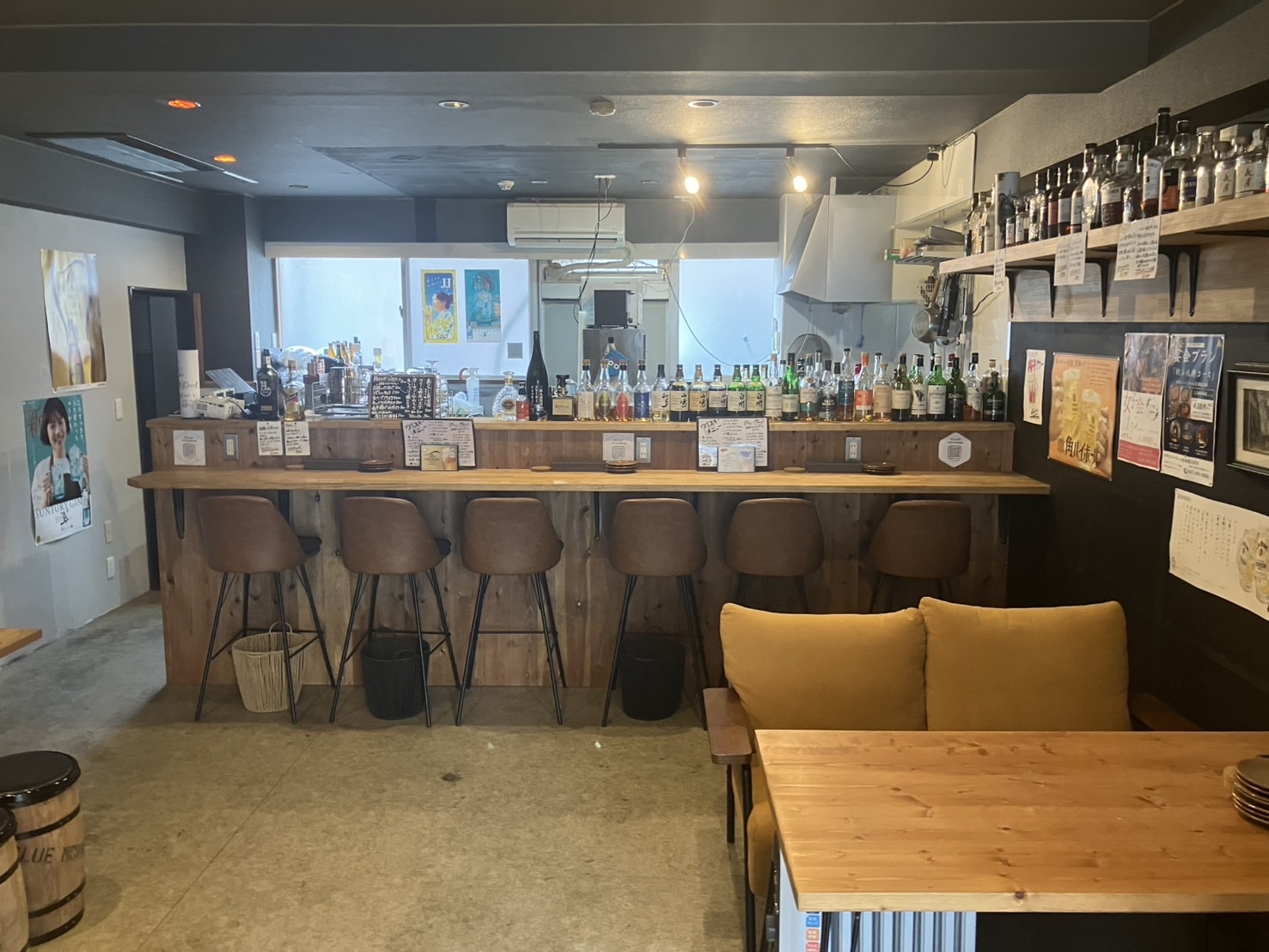 東大和市（12.4坪）の店舗物件画像 外観・内観1