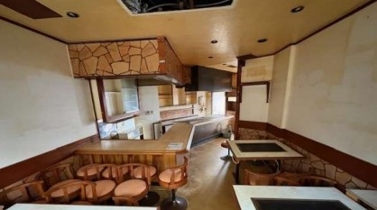 三国（8.01坪）の店舗物件画像 外観・内観1