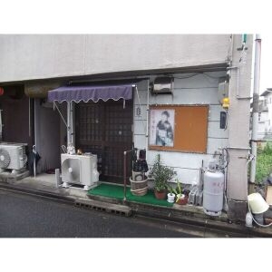 小牧原（12.7坪）の店舗物件画像 外観・内観1