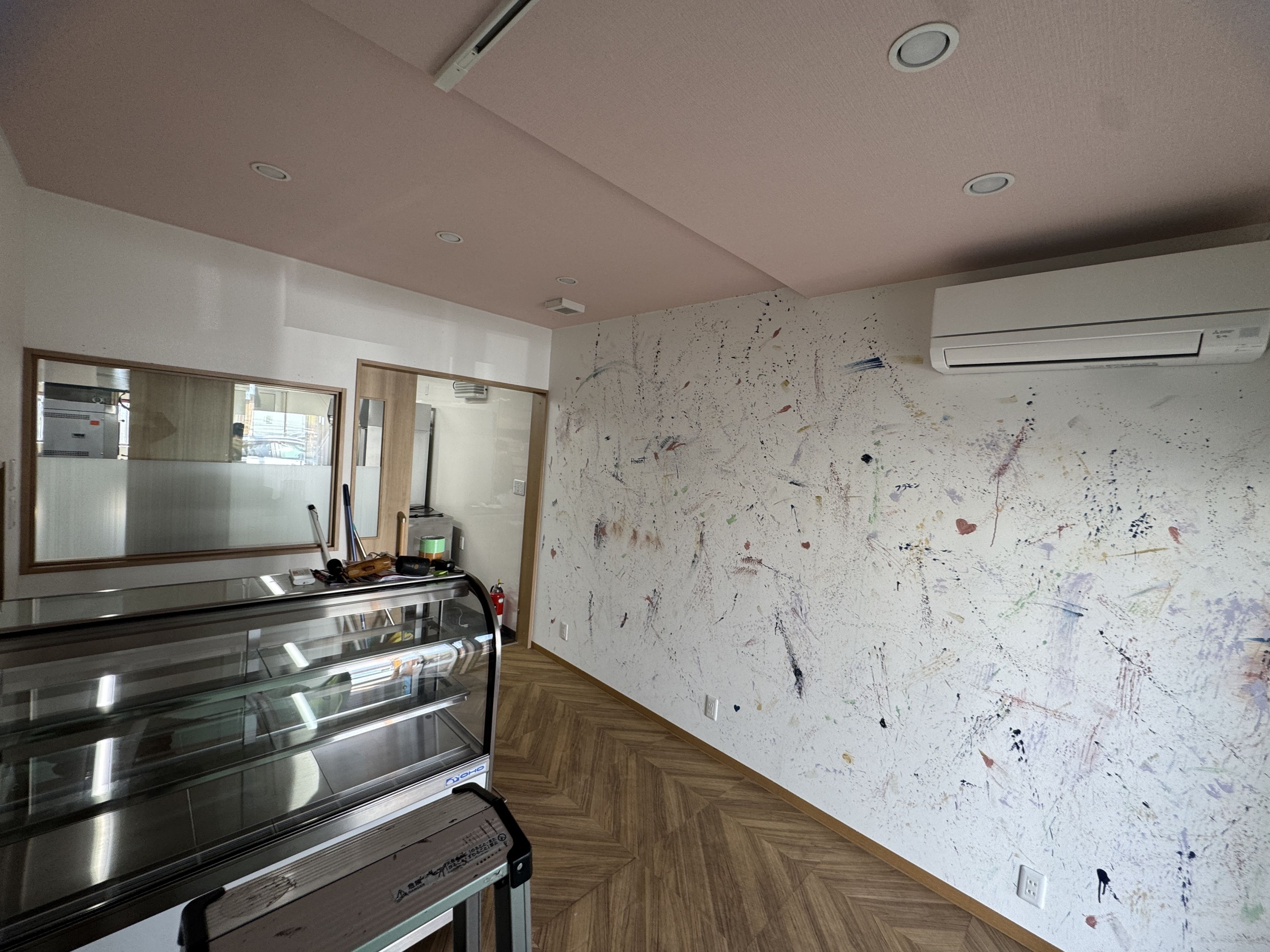 大橋（13.77坪）の店舗物件画像 外観・内観1