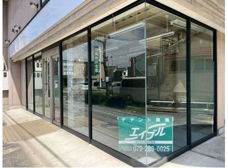 余部（25坪）の店舗物件画像 外観・内観1