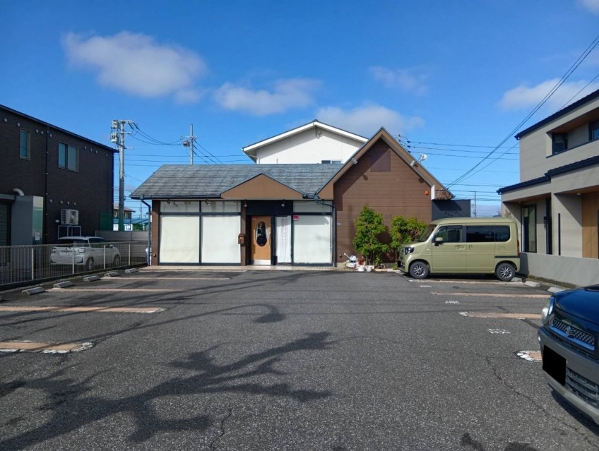 岐阜（17.96坪）の店舗物件画像 外観・内観1