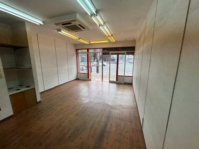 南巽（16.88坪）の店舗物件画像 外観・内観1