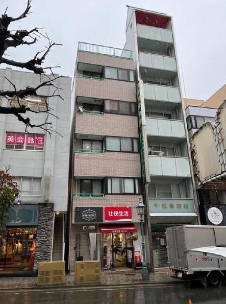 神戸三宮（17.76坪）の店舗物件画像 外観・内観1