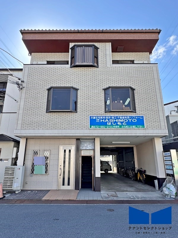 高安（10坪）の店舗物件画像 外観・内観1