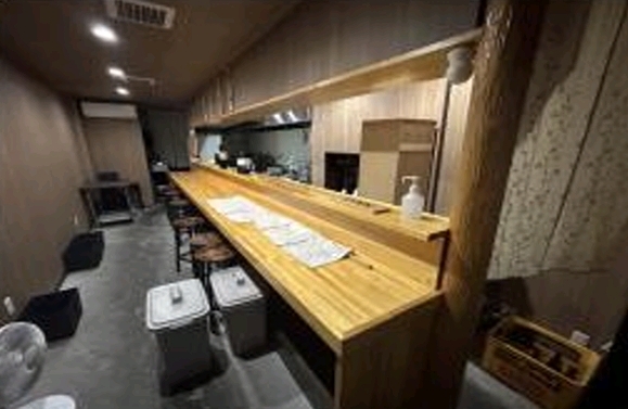 動物園前（13.01坪）の店舗物件画像 外観・内観1