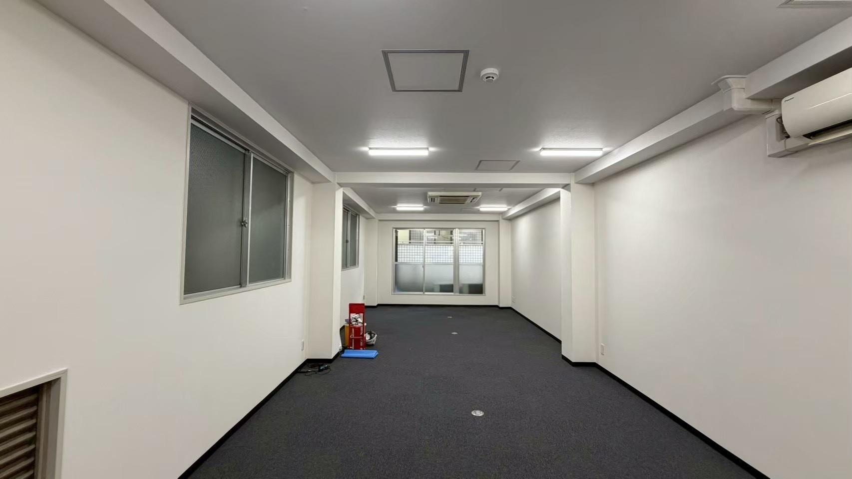 高田馬場（17.59坪）の店舗物件画像 外観・内観1