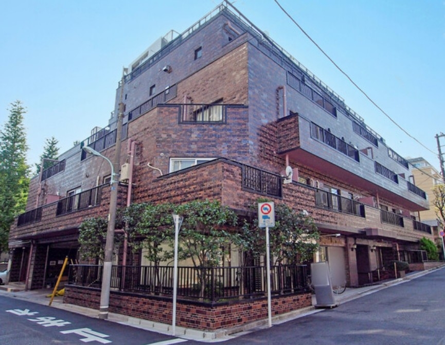 白金台（38.11坪）の店舗物件画像 外観・内観1