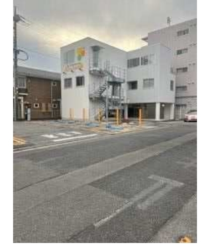 スポーツセンター（13.66坪）の店舗物件画像 外観・内観1