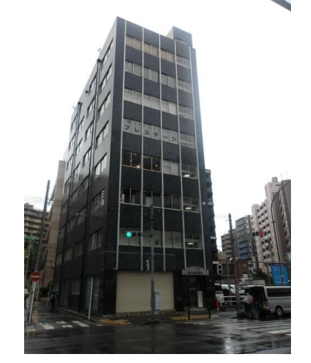横浜（52.65坪）の店舗物件画像 外観・内観1