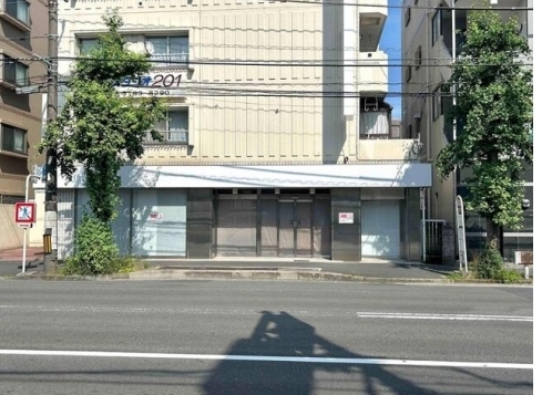 上大岡（100.06坪）の店舗物件画像 外観・内観1