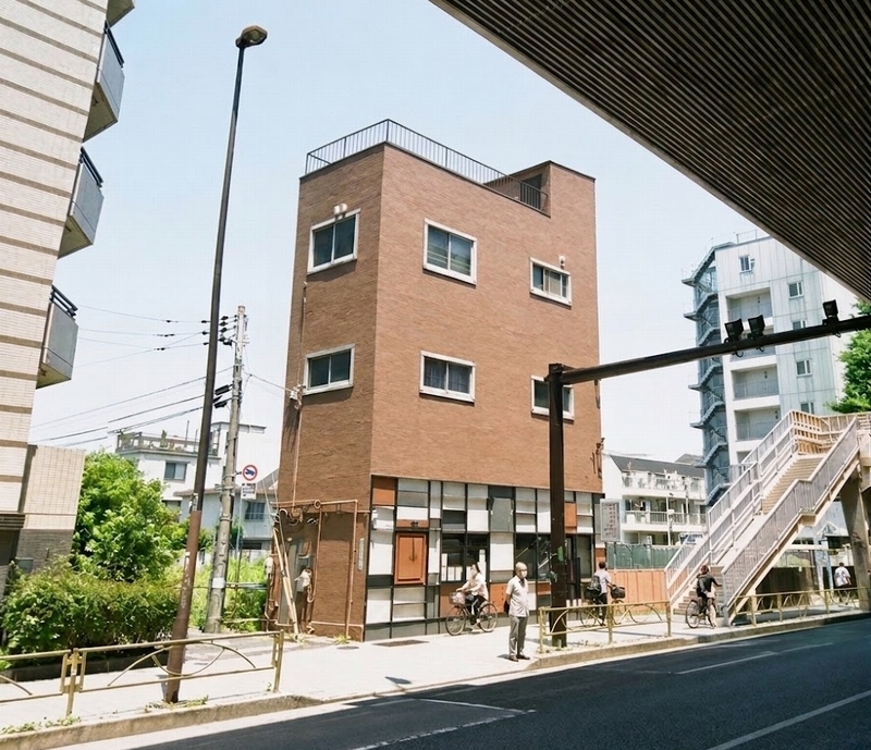 三軒茶屋（26.35坪）の店舗物件画像 外観・内観1