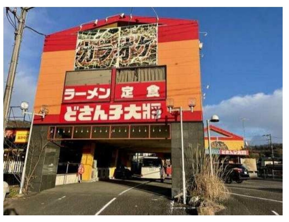 秦野（186.16坪）の店舗物件画像 外観・内観1