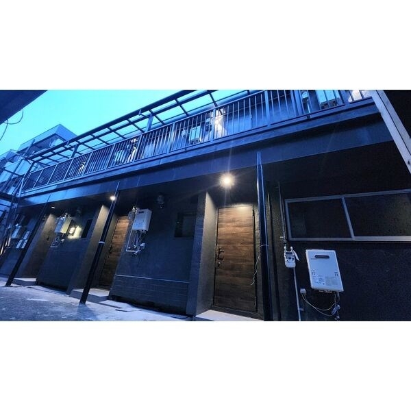 新加美（5.75坪）の店舗物件画像 外観・内観1